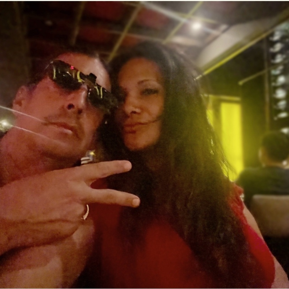 Meet your Posher, Adena